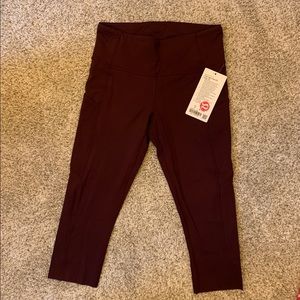 NWT! Lululemon Fast and free HR crop - size 8